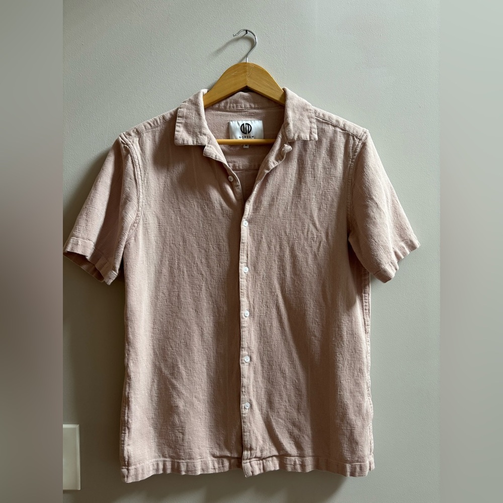 Nordam Men’s Short Sleeve Button Down Shirt Size Medium Muted Pink Color